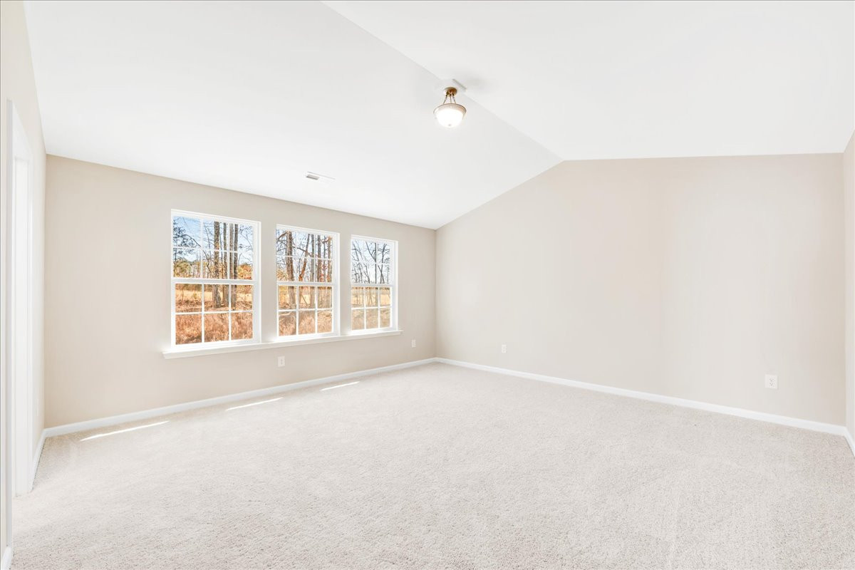 https://assets.windsorhomes.us/img/BCR_lot56_Stoddard_elvE_1722_Springbank_Drive_primary_suite.jpg