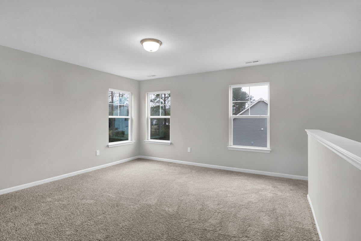 https://assets.windsorhomes.us/img/BMW_lot10_Bailey_2005_Twilight_Drive_loft.jpeg