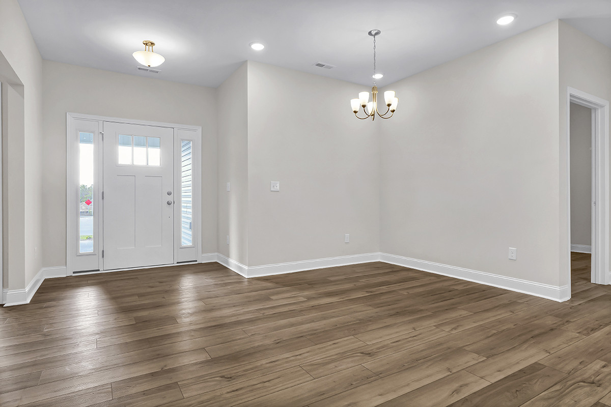 https://assets.windsorhomes.us/img/BMW_lot24_Somerset_H_852_Red_Sky_Drive_foyer_dining.JPG