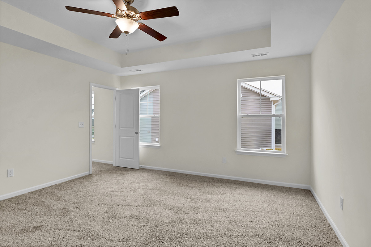 https://assets.windsorhomes.us/img/BMW_lot26_Cameron_847_Red_Sky_Dr_primary_suite.JPG