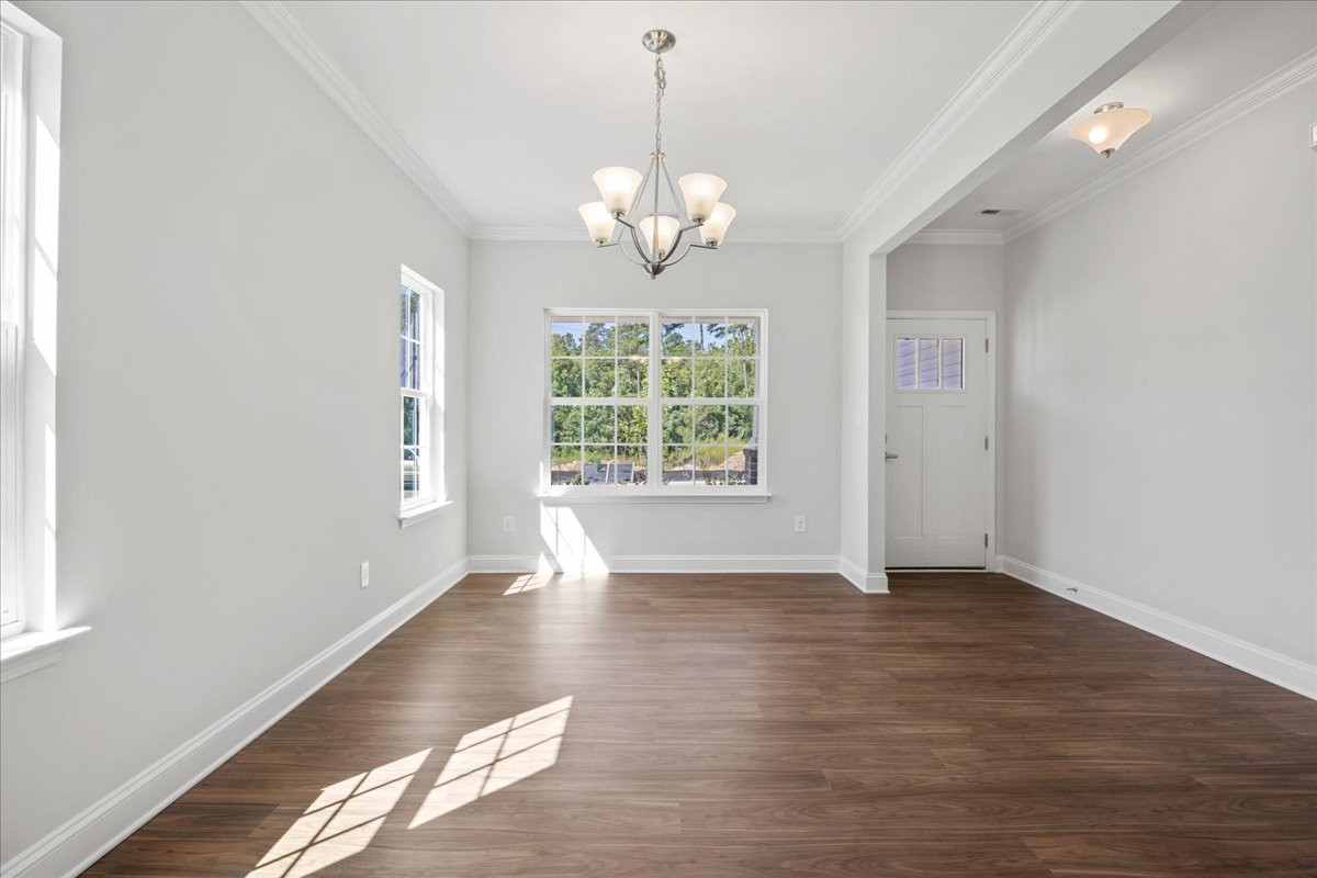 https://assets.windsorhomes.us/img/CCK_lot74_Cameron_elvD_4090_Stallion_St_dining.jpg