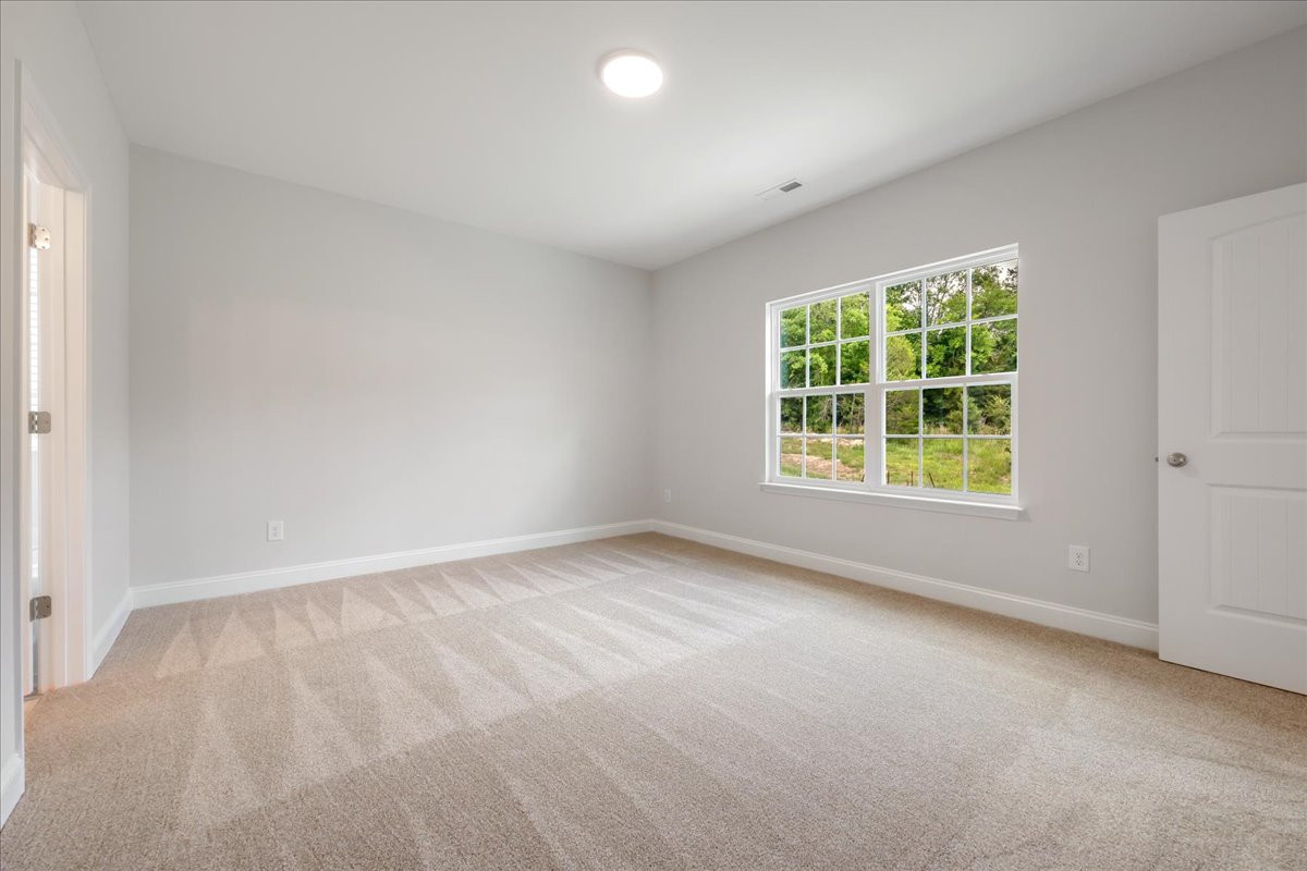 https://assets.windsorhomes.us/img/CCK_lot78_Somerset_elvD_4106_Stallion_Street_primary_suite_edit.jpg