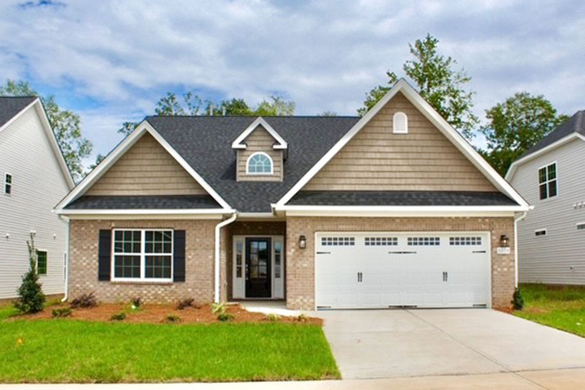 https://assets.windsorhomes.us/img/MG_lot50_Cotswold_elvE_1079_Fairhaven_Drive_exterior_full_front.jpg
