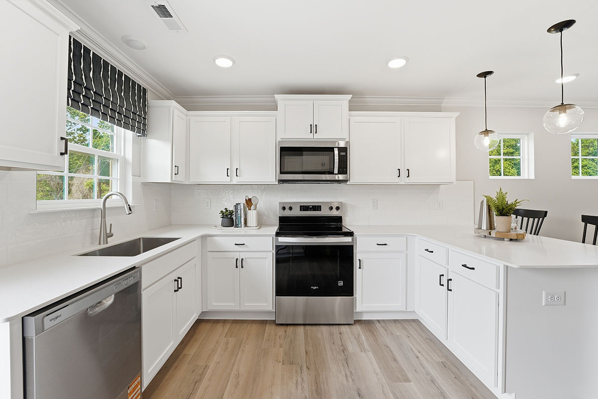 https://assets.windsorhomes.us/img/P_GSO_AMT_Indiana_INT_KIT_6.jpg
