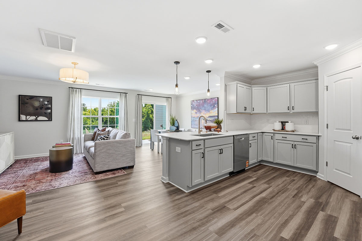 https://assets.windsorhomes.us/img/P_GSO_AMT_Pennsylvania_INT_KIT_1.jpg