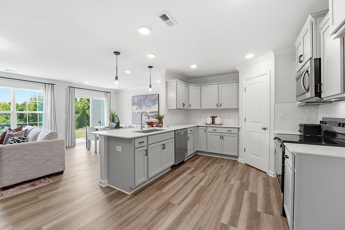 https://assets.windsorhomes.us/img/P_GSO_AMT_Pennsylvania_INT_KIT_4.jpg