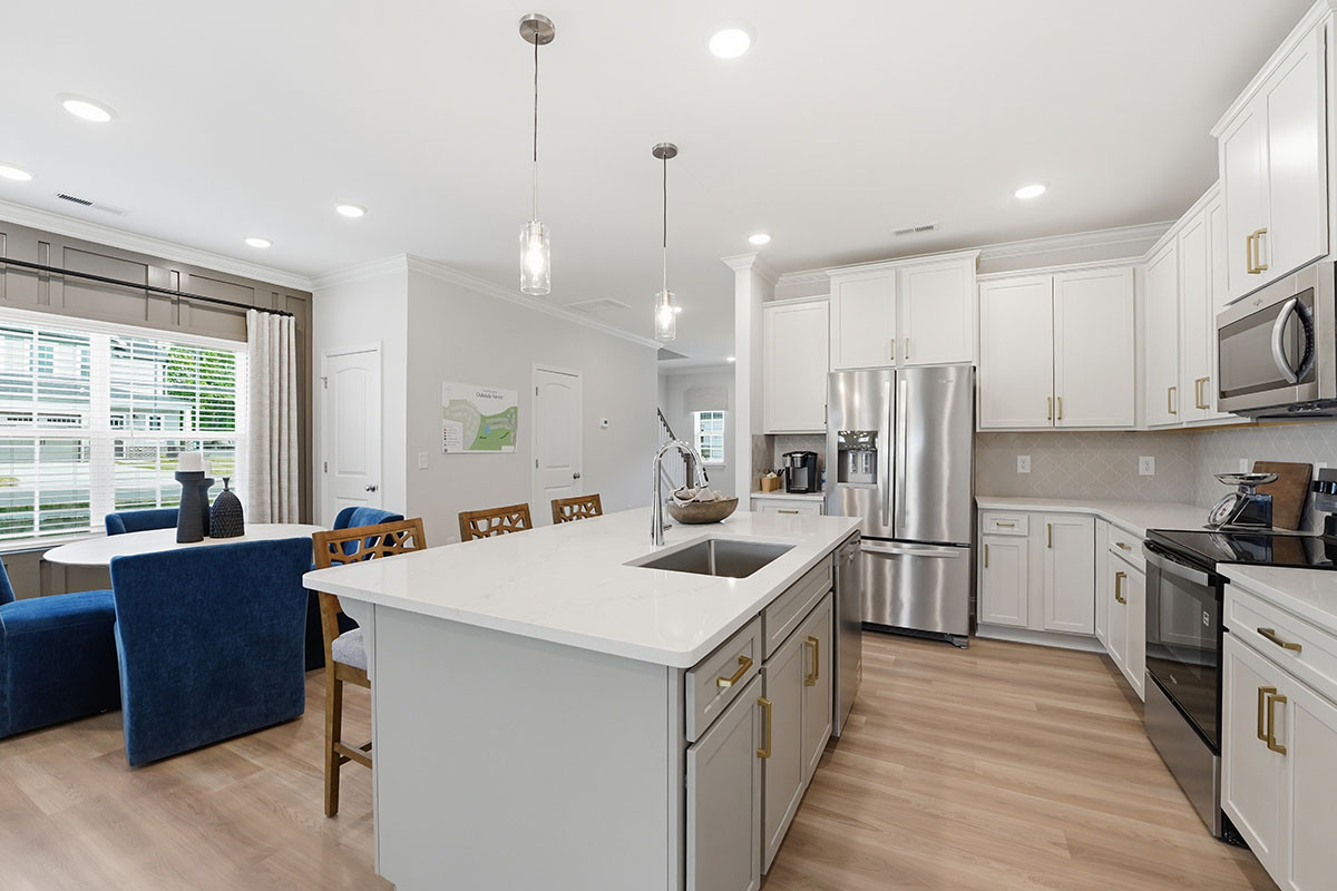 https://assets.windsorhomes.us/img/P_GSO_ODF_Columbus_INT_KIT_3.jpg