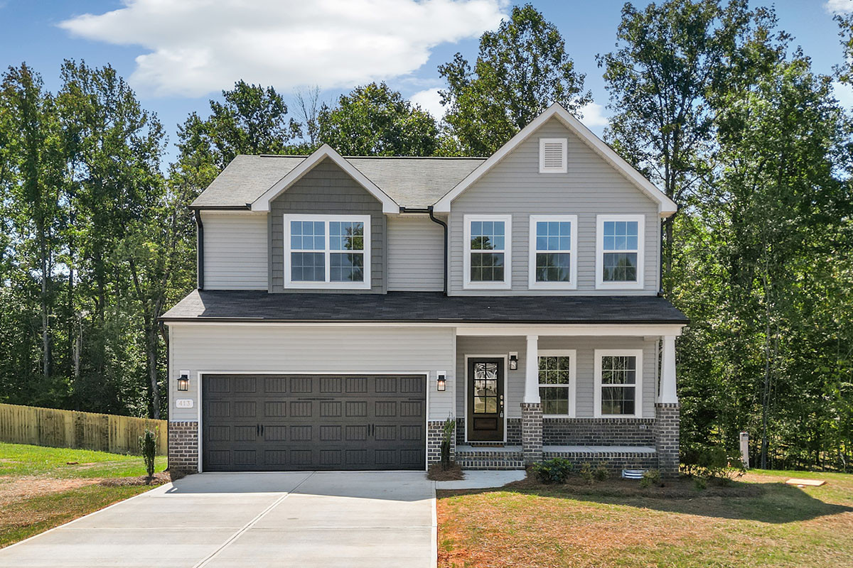 https://assets.windsorhomes.us/img/RFM_lot41_Bailey_elvE_413_Stonewell_Court_exterior_full_front.jpg