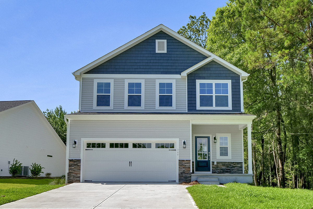 https://assets.windsorhomes.us/img/RR_lot61_Columbia_elvA_349_Eden_Drive_SW_exterior_full_front.JPG