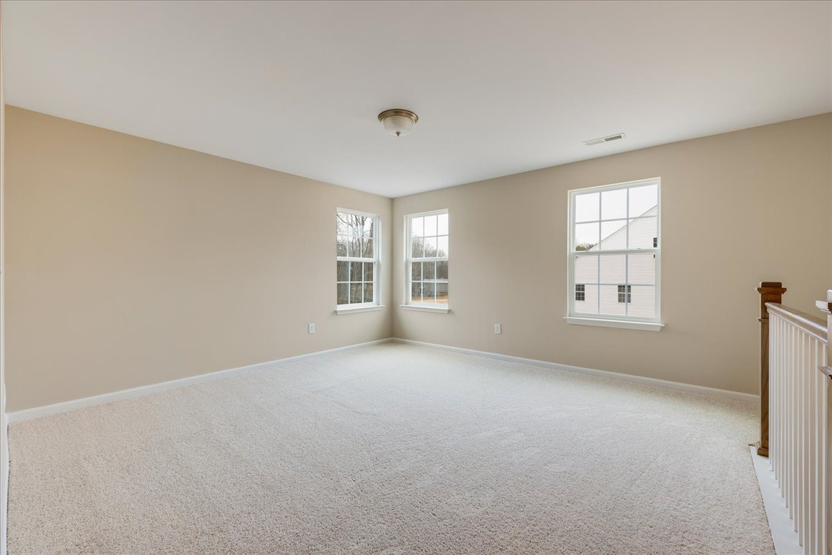 https://assets.windsorhomes.us/img/SWS_lot11_Bailey_C_5375_Salem_Woods_Dr_loft.jpg