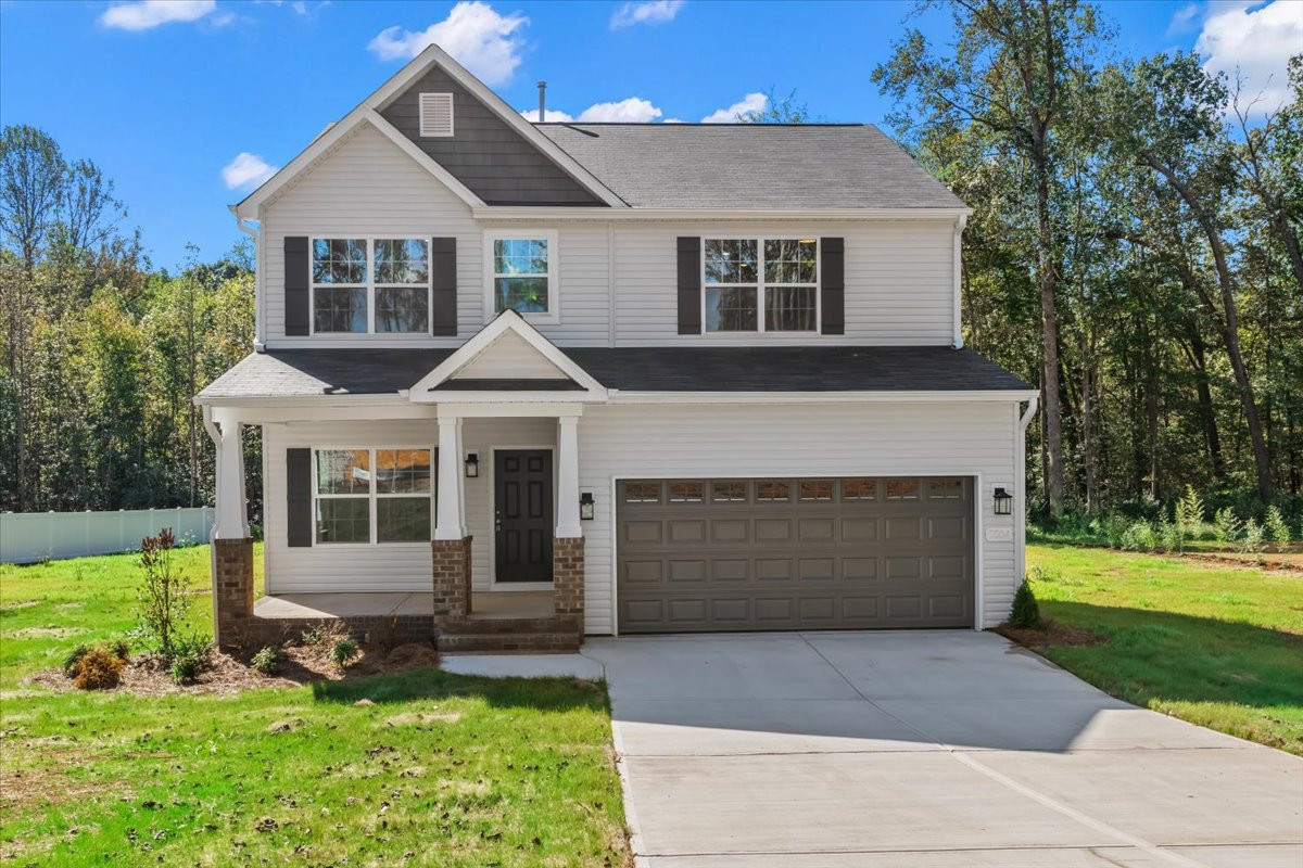 https://assets.windsorhomes.us/img/SWS_lot76_Cameron_elvB_5504_Jaeger_Drive_exterior_full_front.jpg