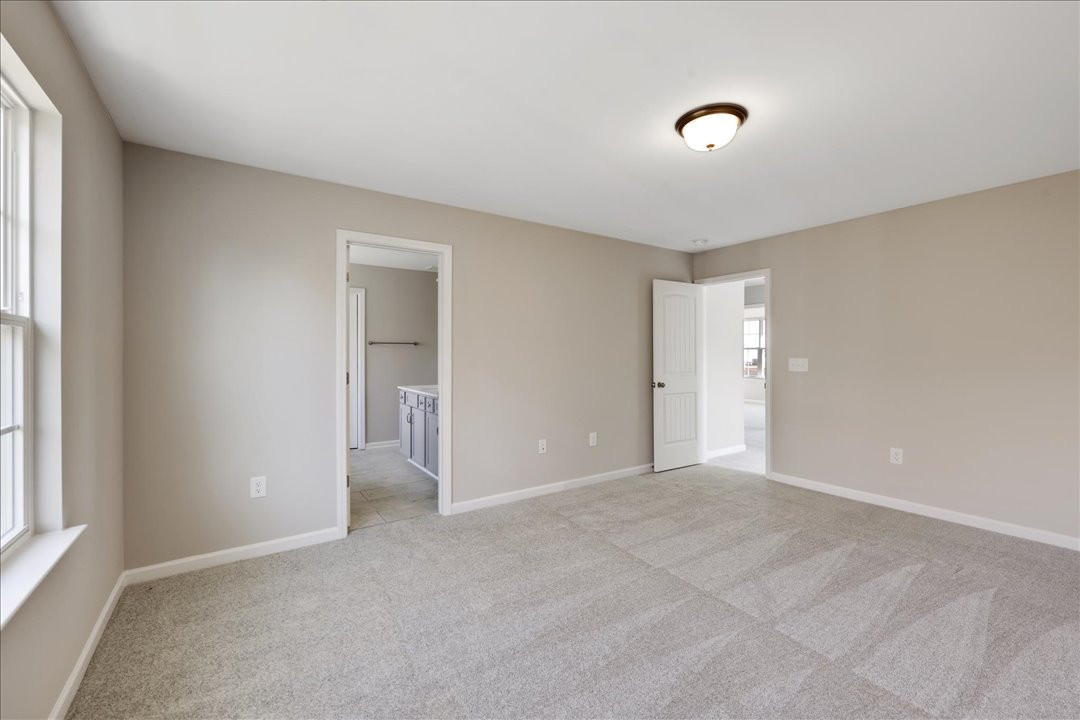 https://assets.windsorhomes.us/img/Southport_A_VR_lot42_1726_langlais_drive_Bedroom_View2.jpg