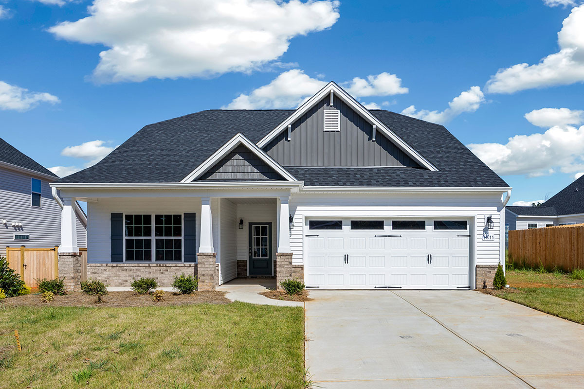 https://assets.windsorhomes.us/img/VR_lot89_Pinehurst_elvB_1811_Parham_Drive_exterior_full_front.jpg