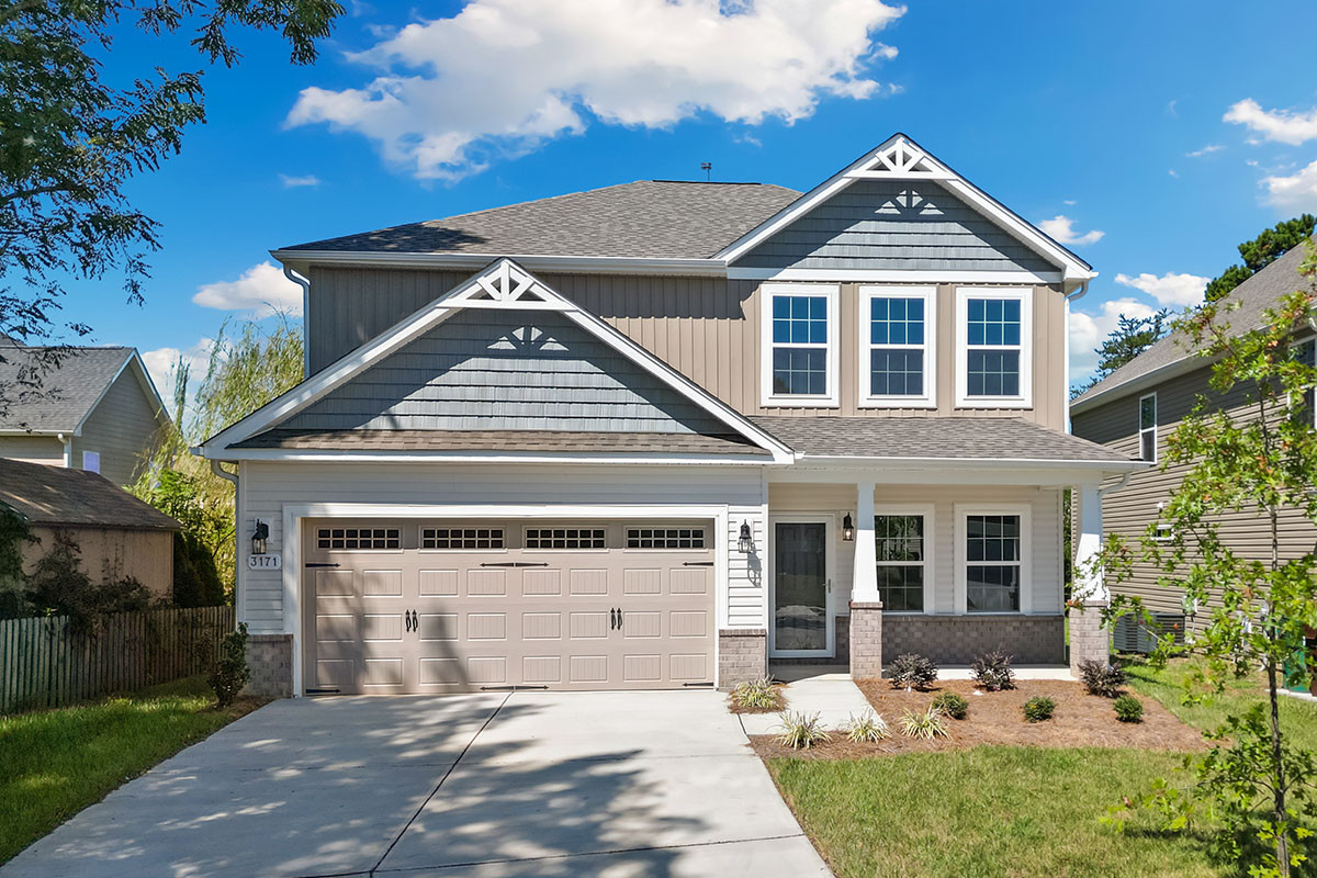 https://assets.windsorhomes.us/img/WP_lot38_Cameron_elvC_3171_Riley_Ford_Tr_exterior_full_front.jpg